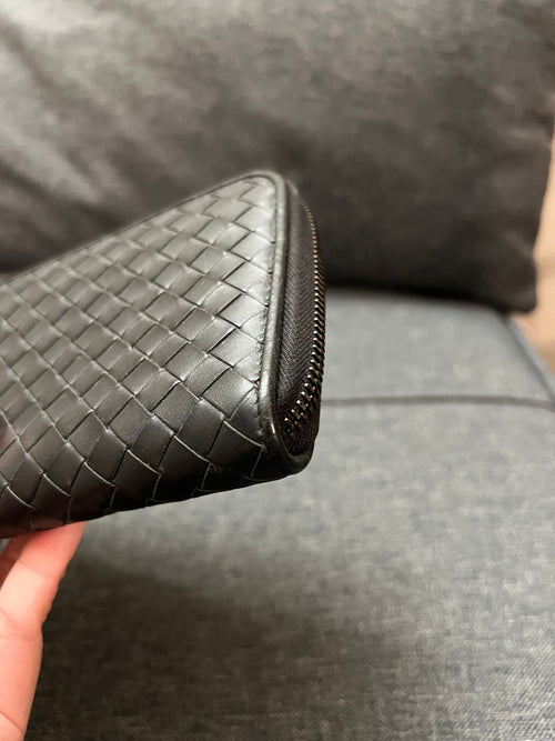 Bottega Veneta Zip-Around Wallet · Black — photo 2