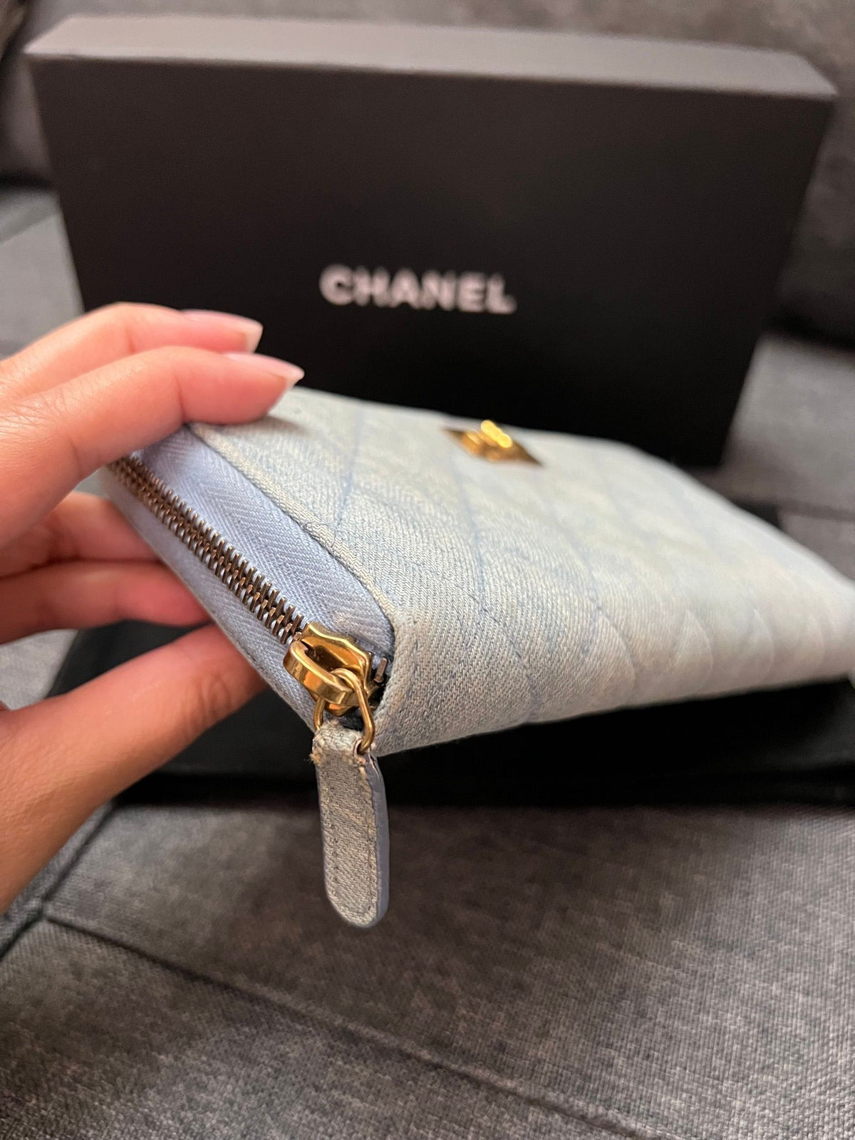 Chanel 2.55 Reissue Long Zipped Wallet · Denim · Complete Set — photo 3