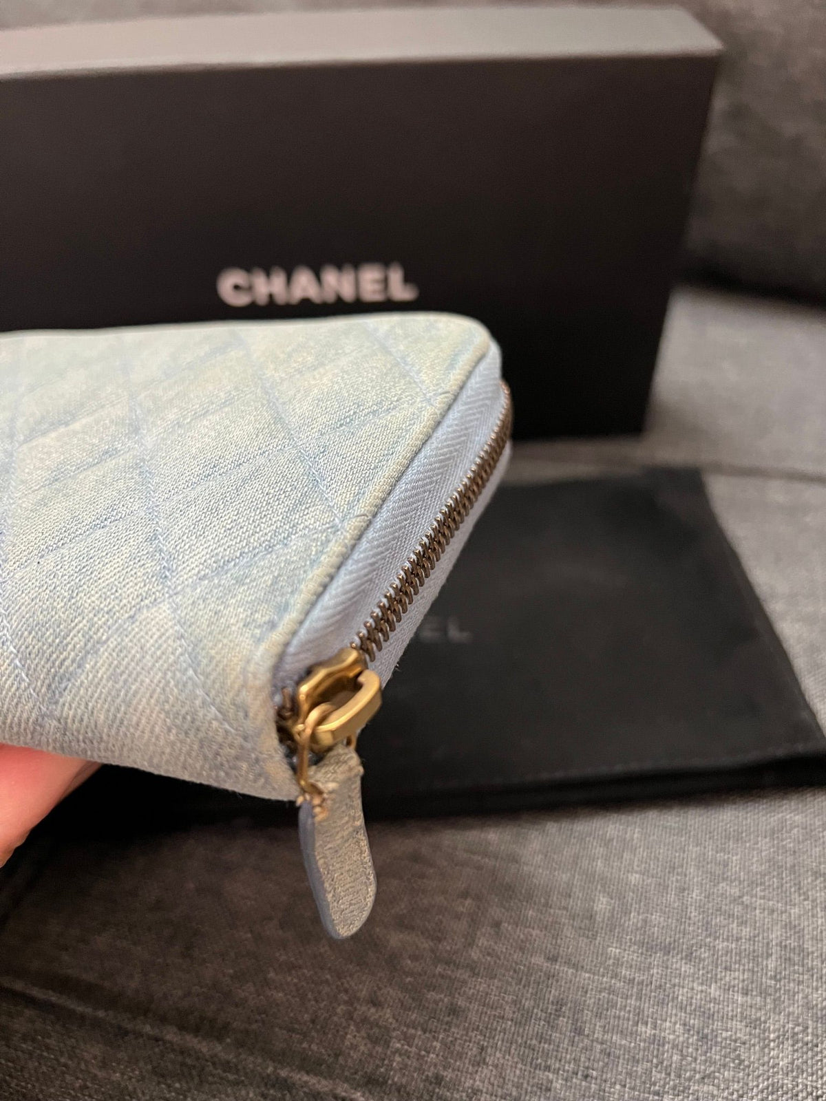 Chanel 2.55 Reissue Long Zipped Wallet · Denim · Complete Set — photo 5