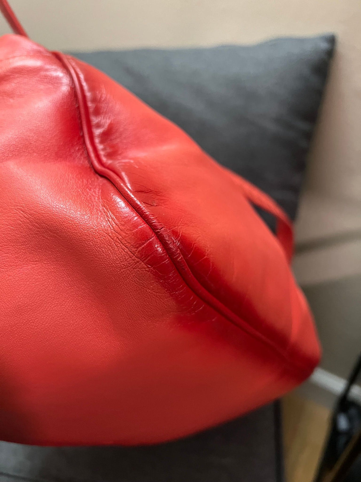 Bottega Veneta Intrecciato Ombré Leather Shoulder Bag · Red — photo 7