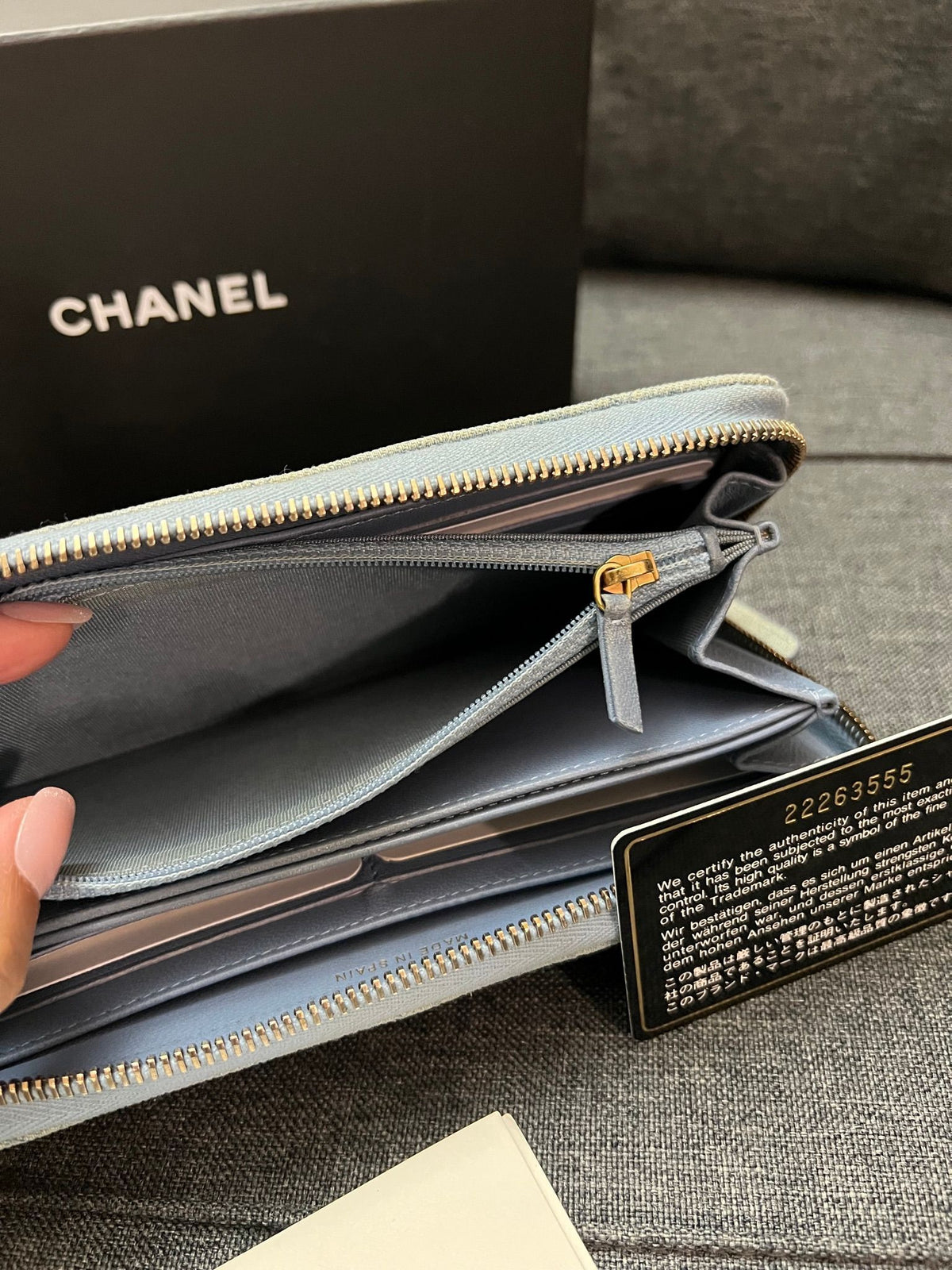 Chanel 2.55 Reissue Long Zipped Wallet · Denim · Complete Set — photo 10