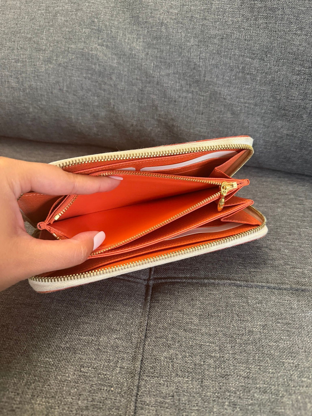 Louis Vuitton Murakami Zippy Wallet — photo 3