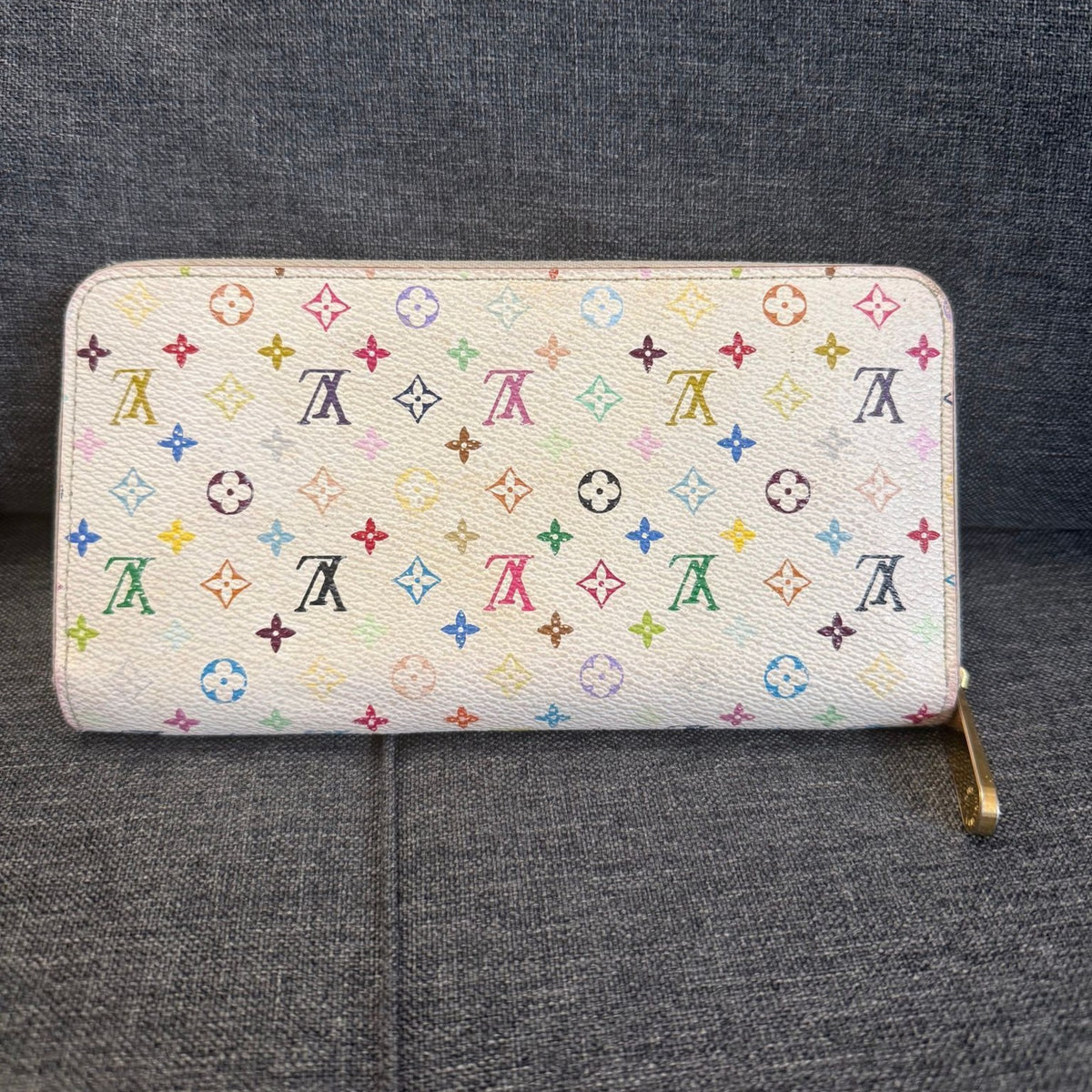 Louis Vuitton Murakami Zippy Wallet — photo 1