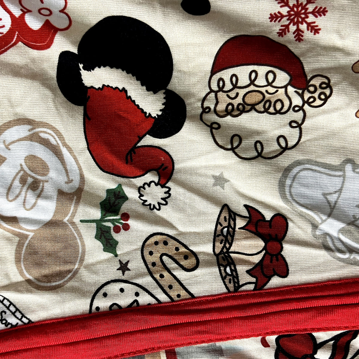 Bamboo Zippy Romper · Christmas Mickey · 3–6M
